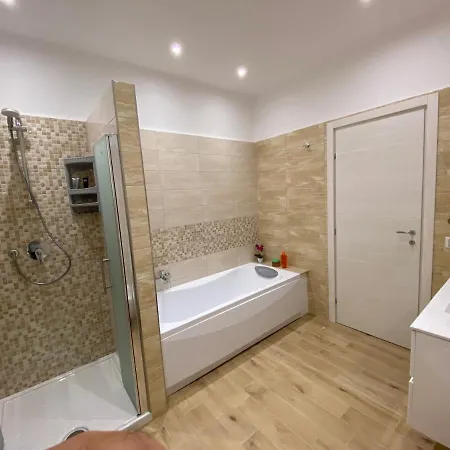 Caia بيت للعطل تروبيا